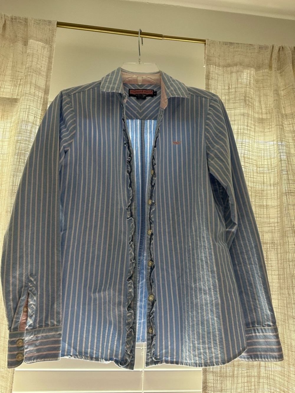 Vineyard Vines Size 6 Striped Blue Button-Down Shirt with Ruffle Trim